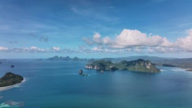 Filipinler, Palawan 'daki Vahşi Adalar' ın Manzaralı Hava Panoraması