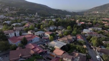 Otantik Mtskheta 'nın Çatıları Üzerinde Uçmak, Gürcistan, Havadan Bakış