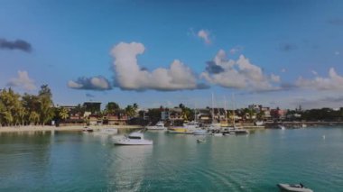 Mauritius Adası Körfezindeki Turist Yatları, Hava Görüntüsü