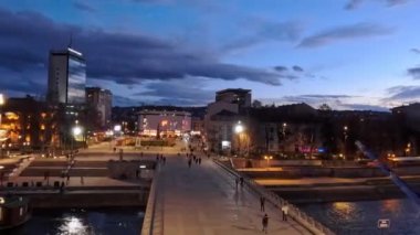 Sırbistan 'ın Niş Merkezinde Akşam Vakti