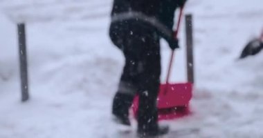 Kamu Hizmetleri Kar Sokaklarını Temizleyin, Kış Şehri