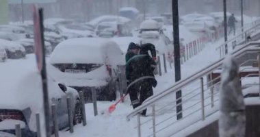Kamu Hizmetleri Kar Sokaklarını Temizleyin, Kış Şehri