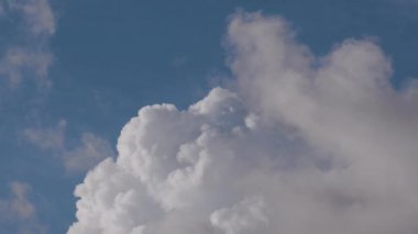 Gökyüzündeki bulutlar, doğal arkaplan