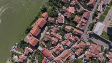 Gürcistan 'da Mtskheta' nın Çatıları Üzerinde Uçmak, Hava Görüntüsü