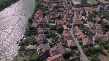 Gürcistan 'da Mtskheta' nın Çatıları Üzerinde Uçmak, Hava Görüntüsü