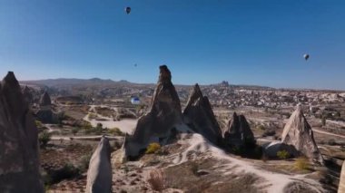 Kapadokya, Türkiye 'de Olağandışı Kayaların Gündüz Panoraması, Hava Görünümü