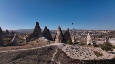 Kapadokya, Türkiye 'de Olağandışı Kayaların Gündüz Panoraması, Hava Görünümü