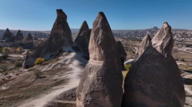 Kapadokya, Türkiye 'de Olağandışı Kayaların Gündüz Panoraması, Hava Görünümü