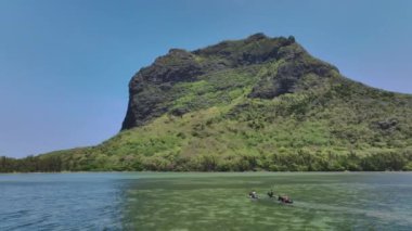 Mauritius 'ta Suda At Sürüşü, Hava Görüntüsü