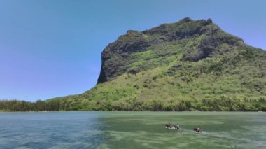 Mauritius 'ta Suda At Sürüşü, Hava Görüntüsü