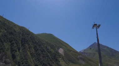 Dağlardaki Gürcistan Yolu Manzaraları, Doğa