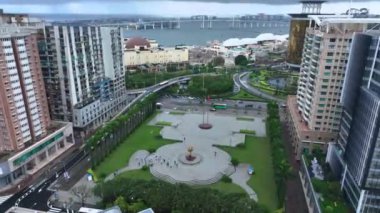 Macau 'nun merkezinde Lotus Anıtı olan meydan, hava manzaralı.