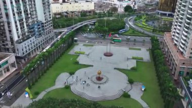 Macau 'nun merkezinde Lotus Anıtı olan meydan, hava manzaralı.