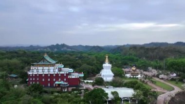 Tainan Bölgesi, Tayvan 'daki Karma Kagyu Manastırı' nda Hava Görüntüsü
