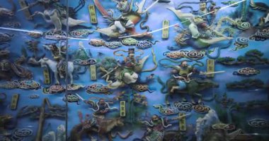 Kaohsiung, Tayvan 'daki Kaplan ve Ejderha Pagoda' nın İçindeki Otantik Figürler, Dini Semboller