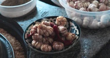 Geleneksel Özbek Pilaf in Geniş Cilt, Taşkent, Özbekistan