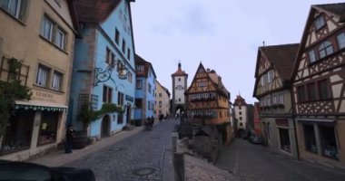 Eski Rothenburg şehrinin ana caddesi Ob Der Tauber, Almanya