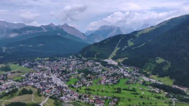 Seefeld Resort 'un Yazın Panorama' sı, Tyrol, Avusturya, Hava Görüntüsü