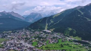 Seefeld Resort 'un Yazın Panorama' sı, Tyrol, Avusturya, Hava Görüntüsü