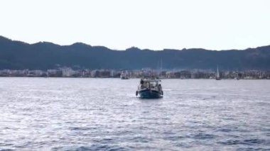 Türkiye 'nin Su Tarafından Akşam Marmarisinin Panoraması