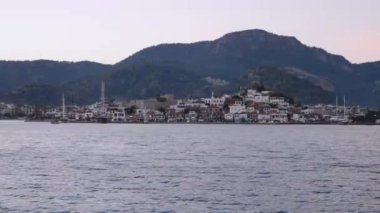 Türkiye 'nin Su Tarafından Akşam Marmarisinin Panoraması