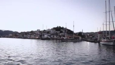 Türkiye 'nin Su Tarafından Akşam Marmarisinin Panoraması