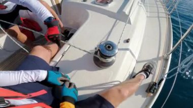 Türkiye 'nin Marmaris kentinde Yatta Yelkenlilerle Çalışmak