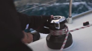 Türkiye 'nin Marmaris kentinde Yatta Yelkenlilerle Çalışmak