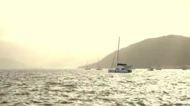 Türkiye 'de Marmaris Sahilinde Yatlar