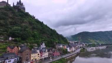 Cochem Embankment boyunca uçmak, Almanya, Hava Manzarası