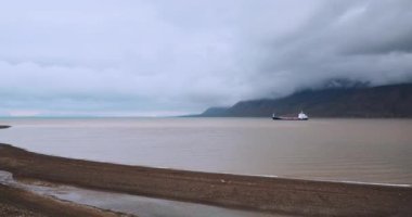 Longyear, Arctic, Svalbard 'ın Vahşi Arazisi