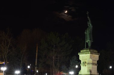 Çiçekli ve gece çekimli Macro albümü