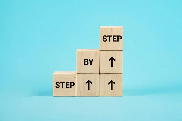 Step Step Text Word Step Step Wooden Cubes Achievement Progress — Stock Photo, Image