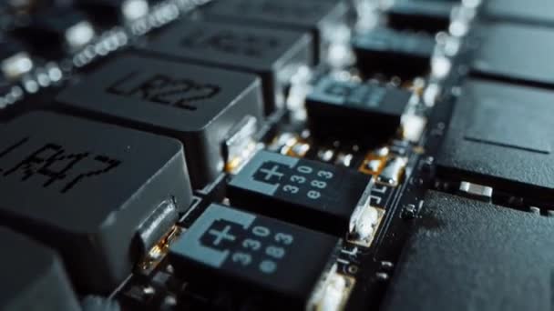Macro Camera Beweegt Langzaam Printed Circuit Board Toont Computer Moederbord — Stockvideo