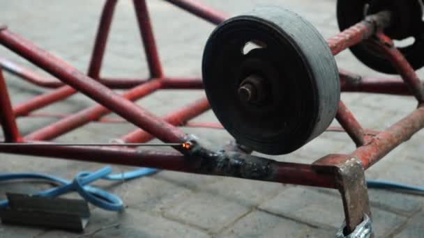 Iron Welding Worn Damaged Carts — Stock Video