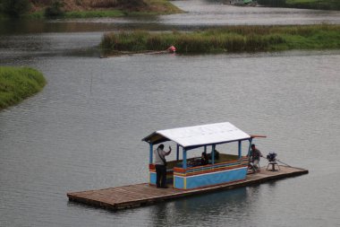 İnanılmaz manzaralı güzel bir bina.