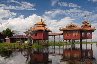 Inle Gölü Myanmar 'da bina