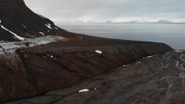 Wspaniały Widok Drona Svalbard Spitsbergen Widok Morze Grenlandii Pobliżu Longyearbyen — Wideo stockowe