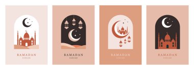  Ramazan ayini ayarlandı. İslam geçmişi. Ramazan 'da İslami bayram davetiyeleri. Hilal şeklinde altın şablonlar. Vektör illüstrasyonu.