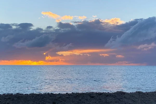 Obloha Východního Slunce Nad Mořem Krásná Oblačnost Dramatická Krajina Přímořská — Stock fotografie