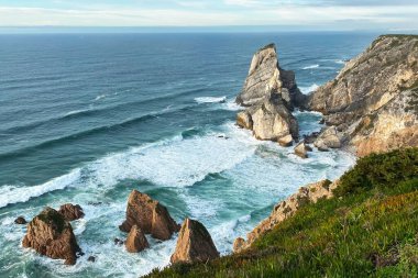 Cabo da Roca, Portekiz 'in en güzel plajlarından biri..