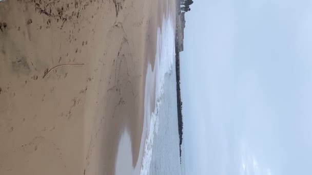 Vlny Oceánu Panoramatický Výhled Písečnou Pláž — Stock video