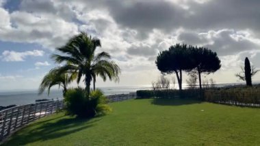 Oerias 'taki Parque dos Poetas, Şair Parkı, Lizbon, Portekiz