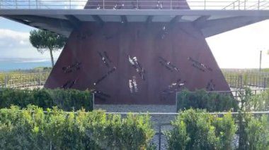 Oerias 'taki Parque dos Poetas Piramidi, Şair Parkı, Lizbon, Portekiz, 12 Kasım 2023 