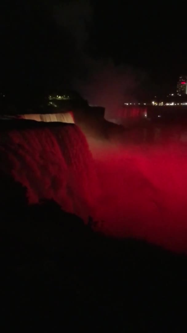 Niagarafallen Med Rött Ljus Natten — Stockvideo