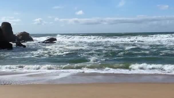 Boş Bir Kumlu Plaj Atlantik Okyanusu Sahili Deniz Dalgaları Güzel — Stok video