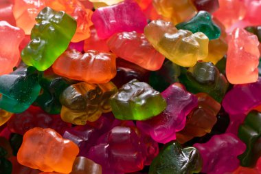 Çeşitli renkli ayıcıklı jelibon şekerlemeleri. Üst Manzara. Jöle tatlısı arka planı.