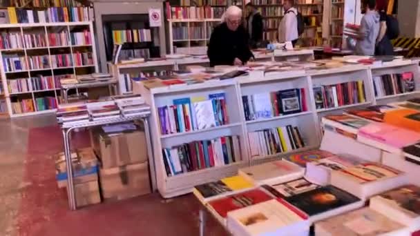 Famosa Libreria Factory Centro Arte Lisbona Portogallo — Video Stock