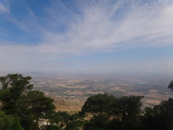 İsrail 'in Kudüs şehrinin yükseklerinden vadinin manzarası
