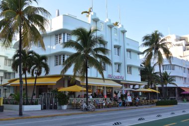 Miami Beach, ABD 'de okyanus yolculuğu. Ocean Drive, Miami Beach 'in ana caddesidir..